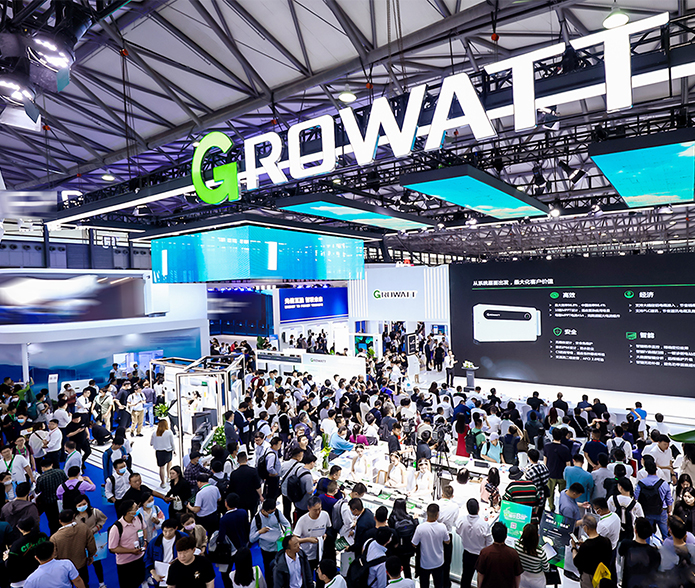 Growatt brilla en la exposición SNEC con Top Brand Awards y Soluciones Innovadoras.jpg